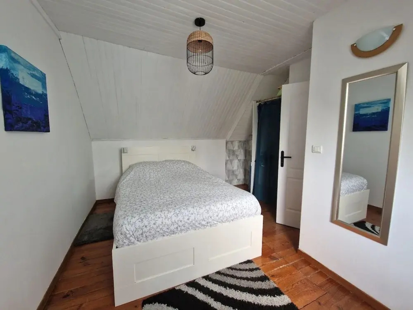 Countryside Holiday Home Near the Beach