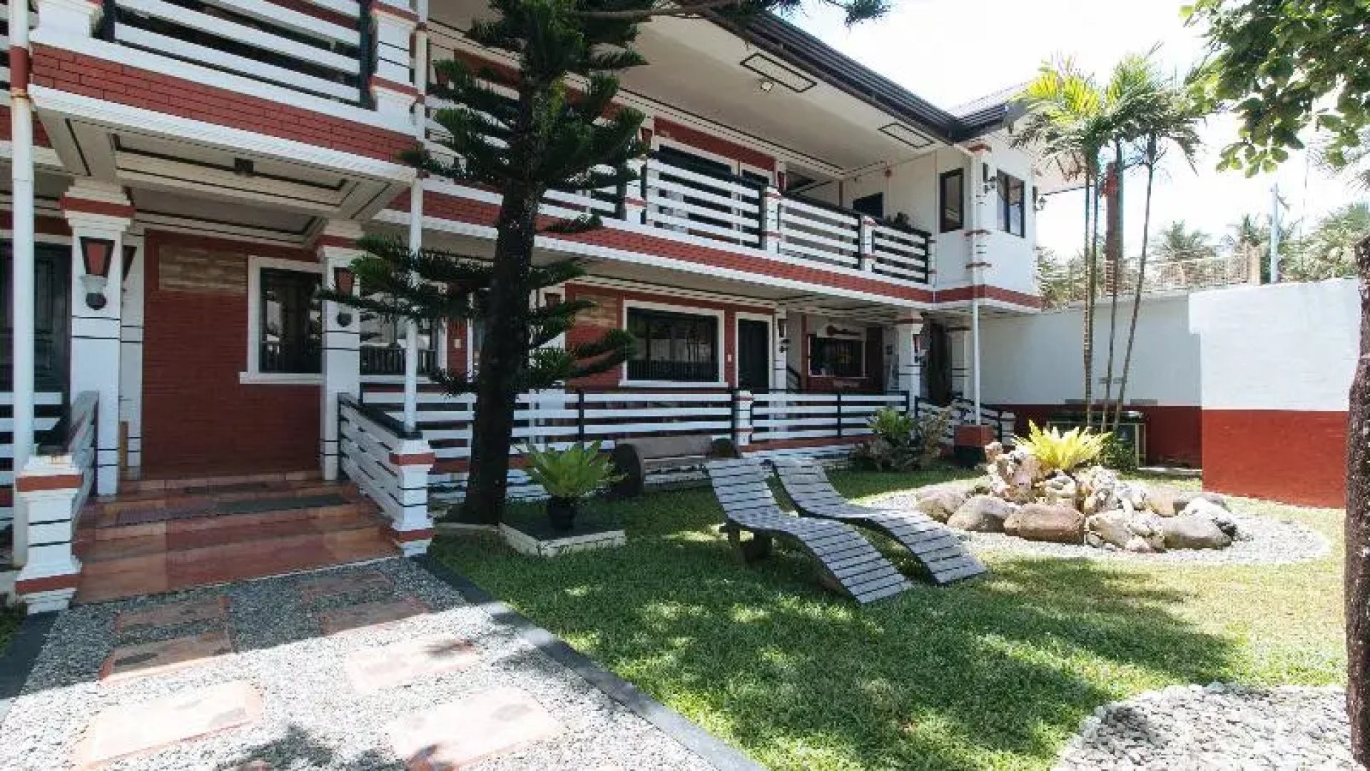RedDoorz @ La Sefa Hotel and Resort Atimonan