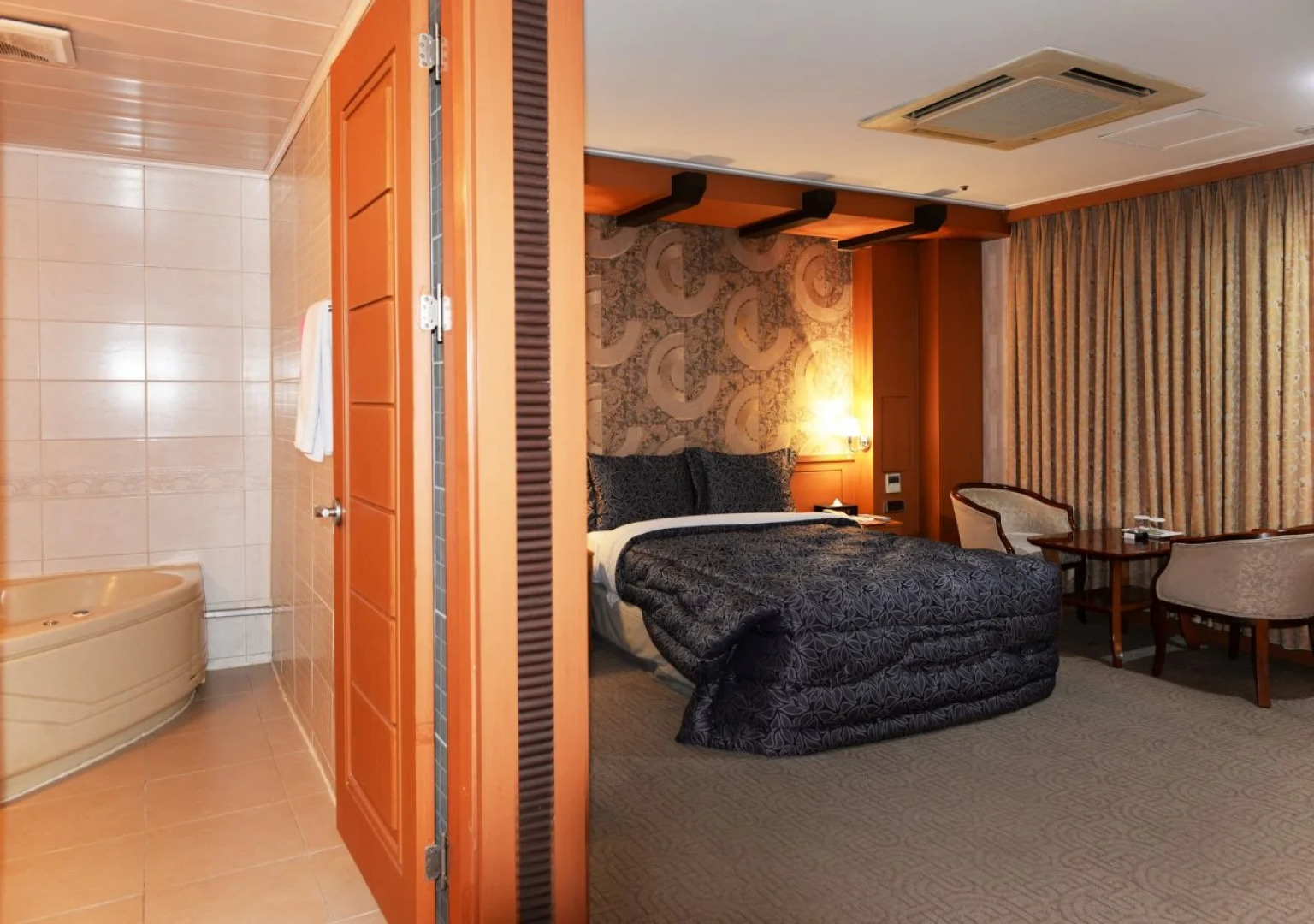 Ilsan Queen Town Hotel