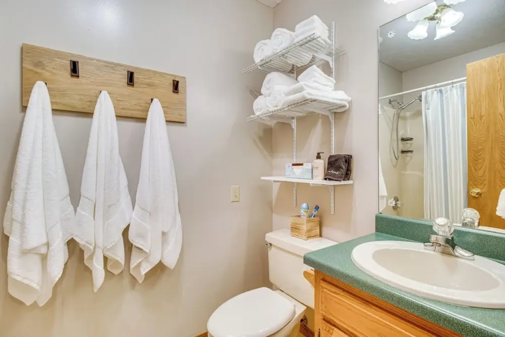 < 1 Mi to Bull Shoals Lake: 'the Blue Quill'