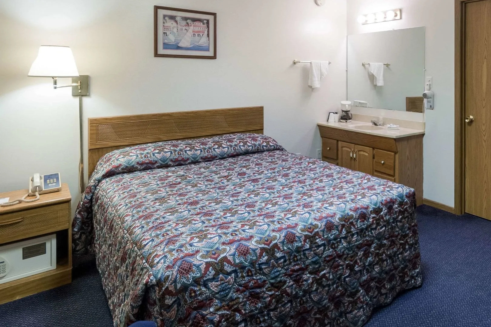 OYO Hotel Chapmanville Inn, WV - Hwy 119