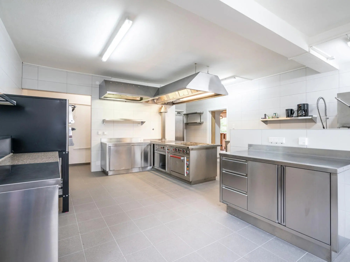 Large Luxury Chalet near Ski Area Zillerarena Königsleiten