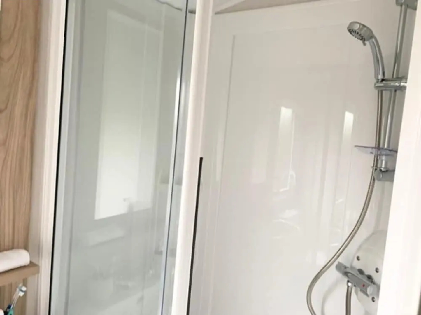 Exotic 3-bed Caravan at Newquay Holiday Park