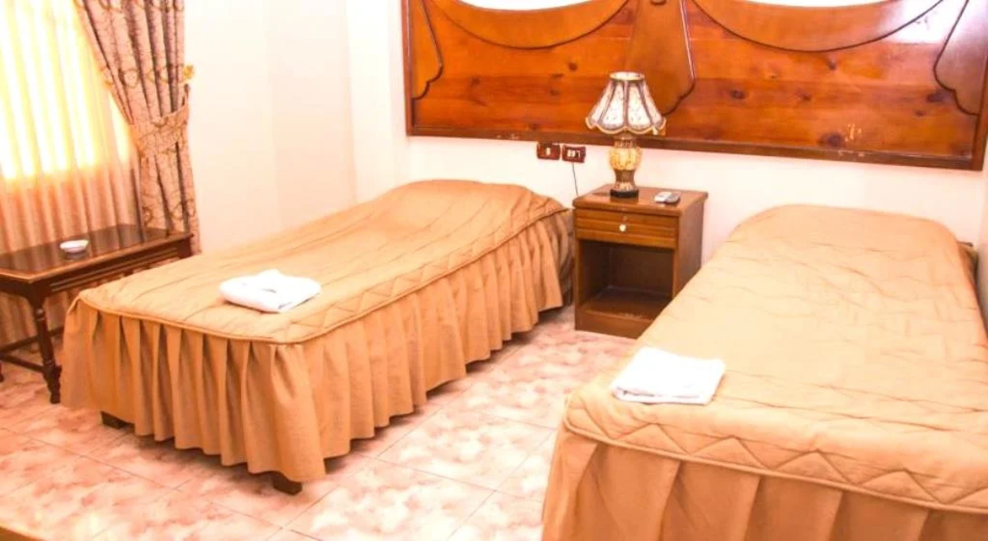 Al Anbat Midtown Hotel