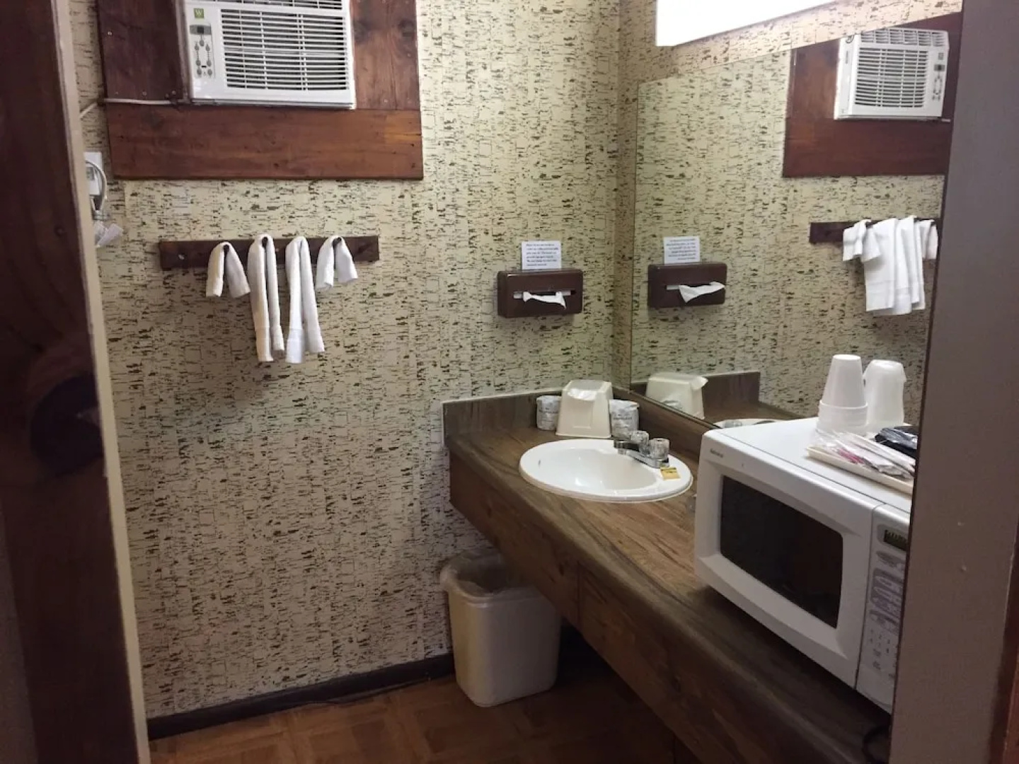 Holiday Lodge
