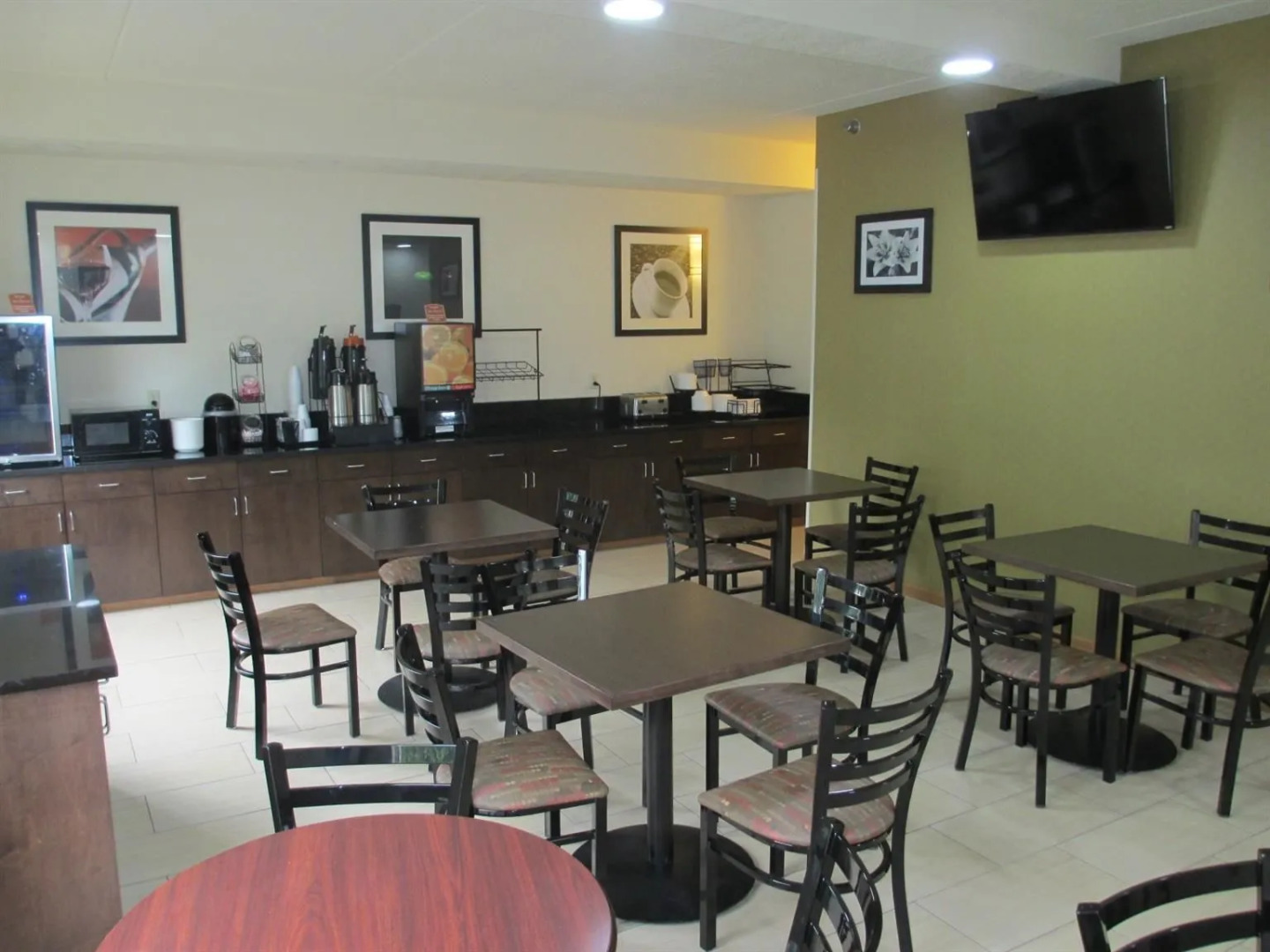 Days Inn by Wyndham Indiana PA Near IUP