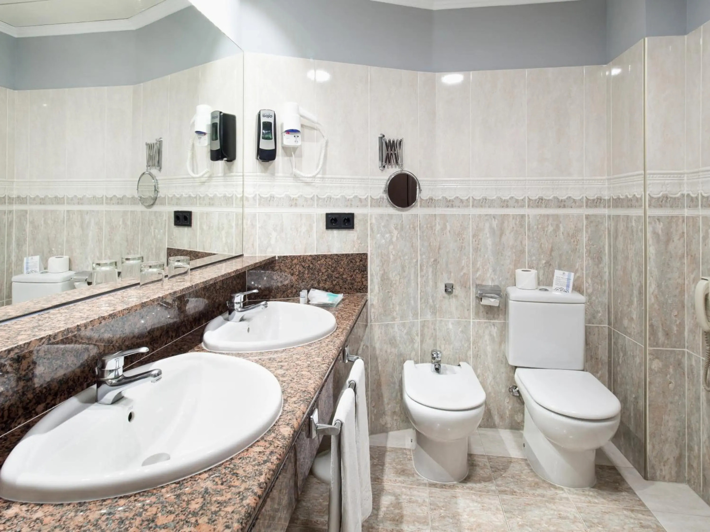 Отель Zentral Parque