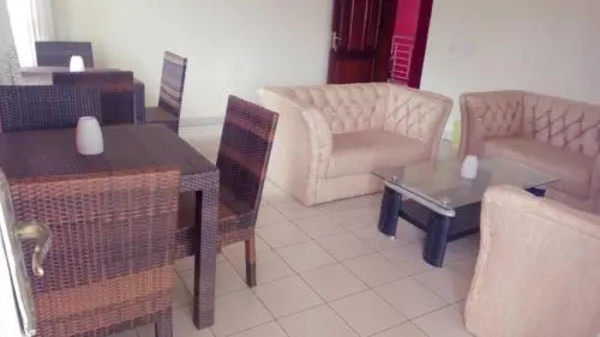 Flamingo-Lounge Restaurant