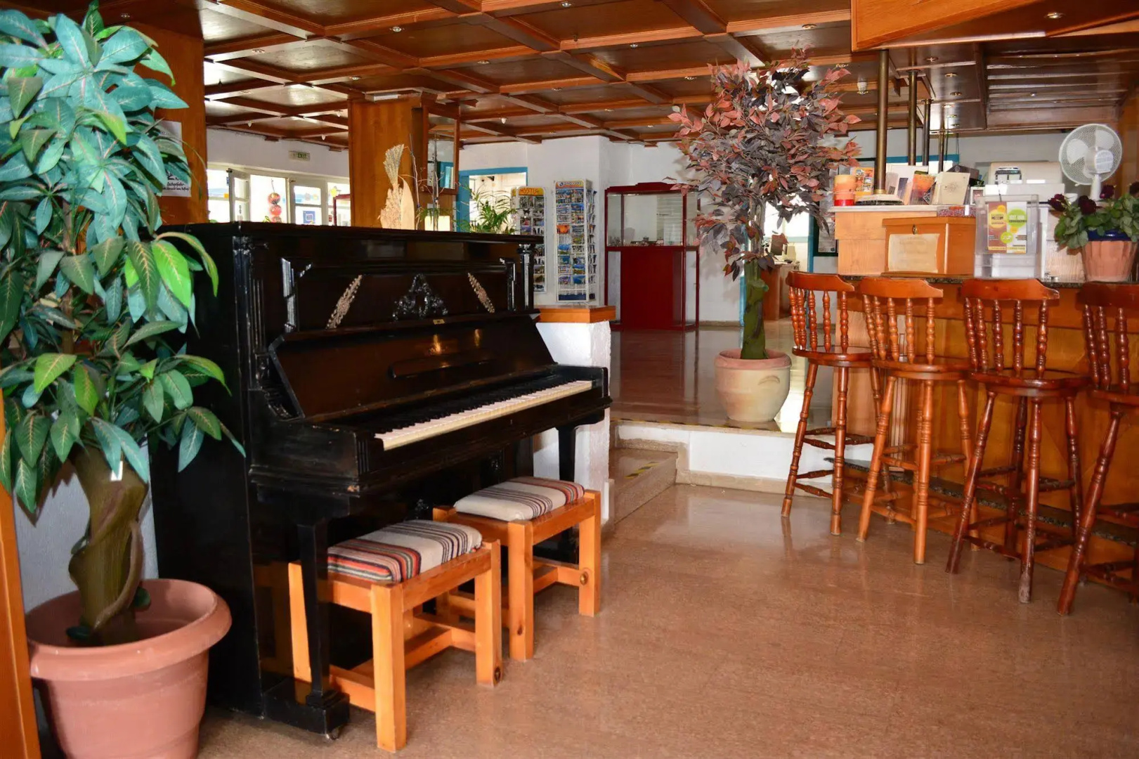 Harmony E Rock Hotel