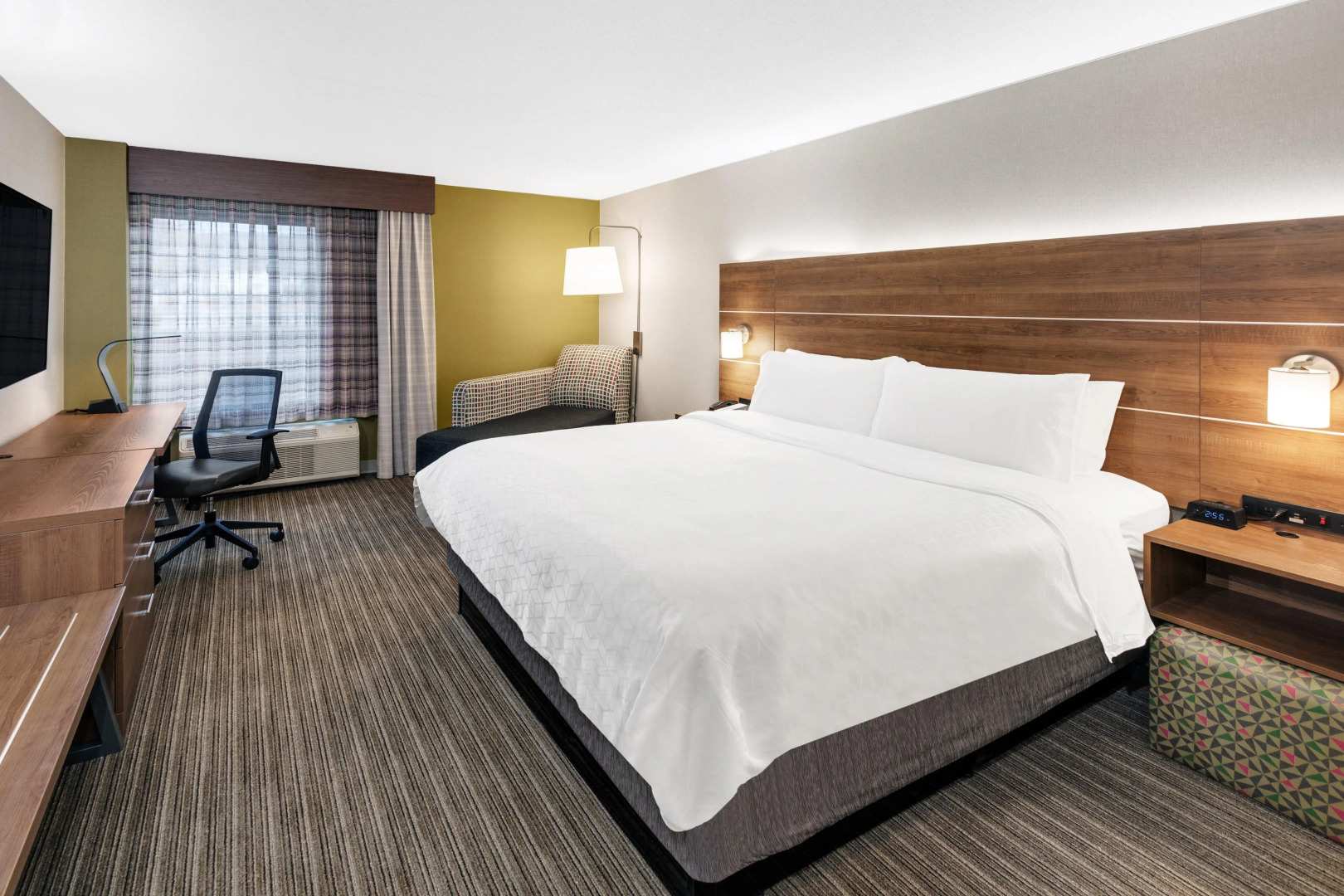 Holiday Inn Express Hotel & Suites Providence-Woonsocket by IHG
