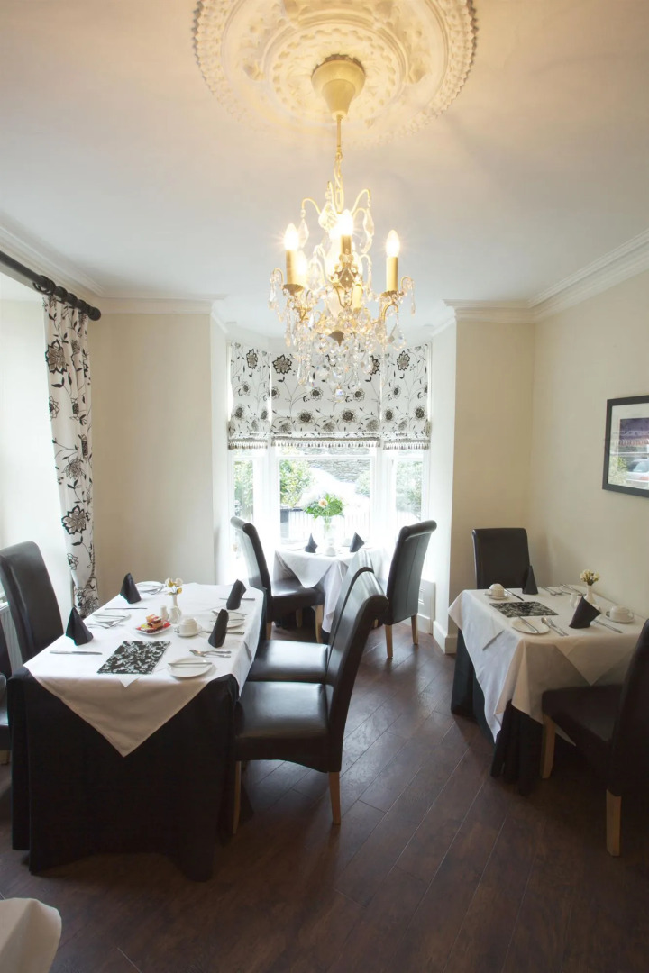 Holly Lodge Guest House