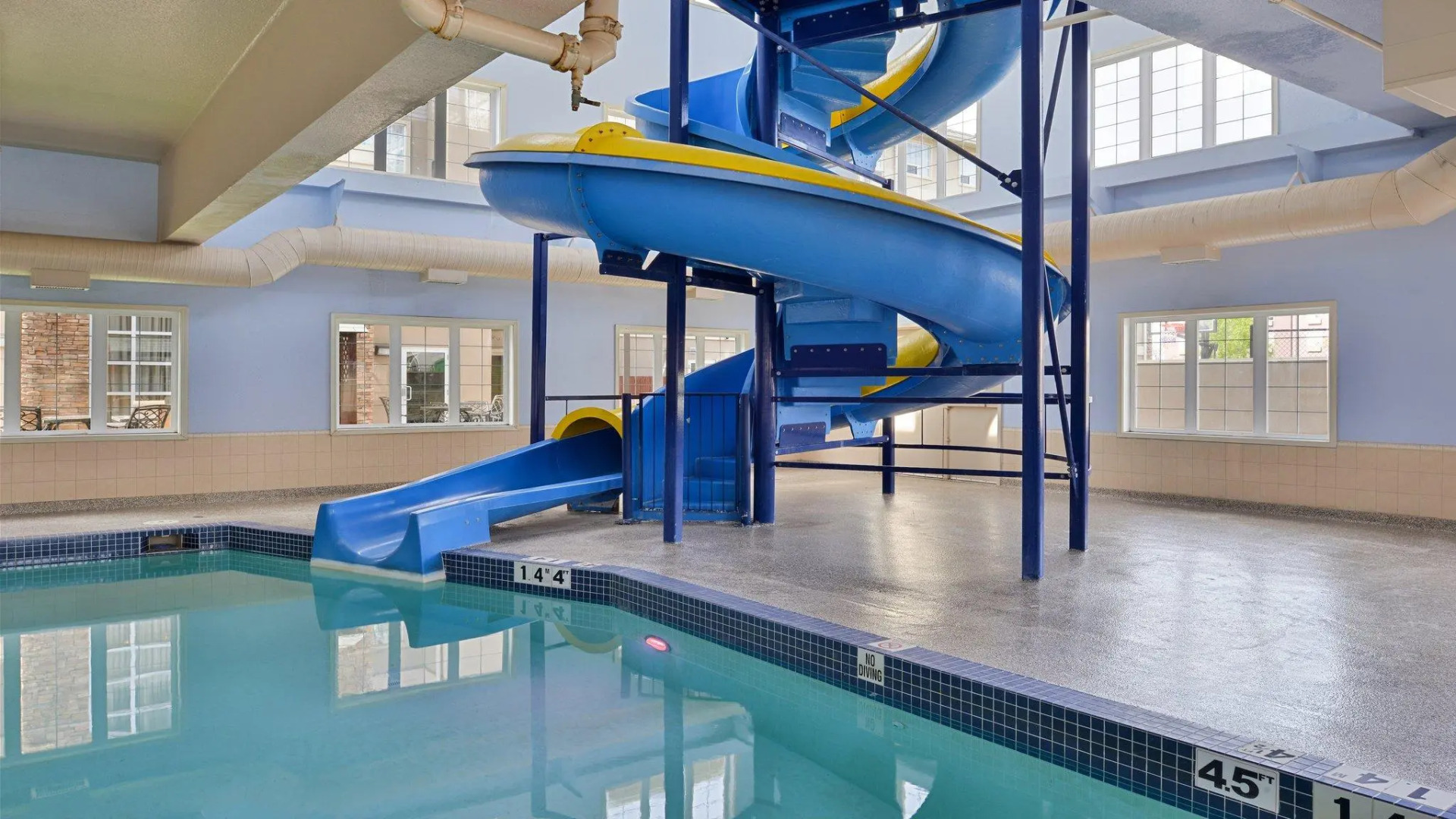 Staybridge Suites Calgary Airport by IHG