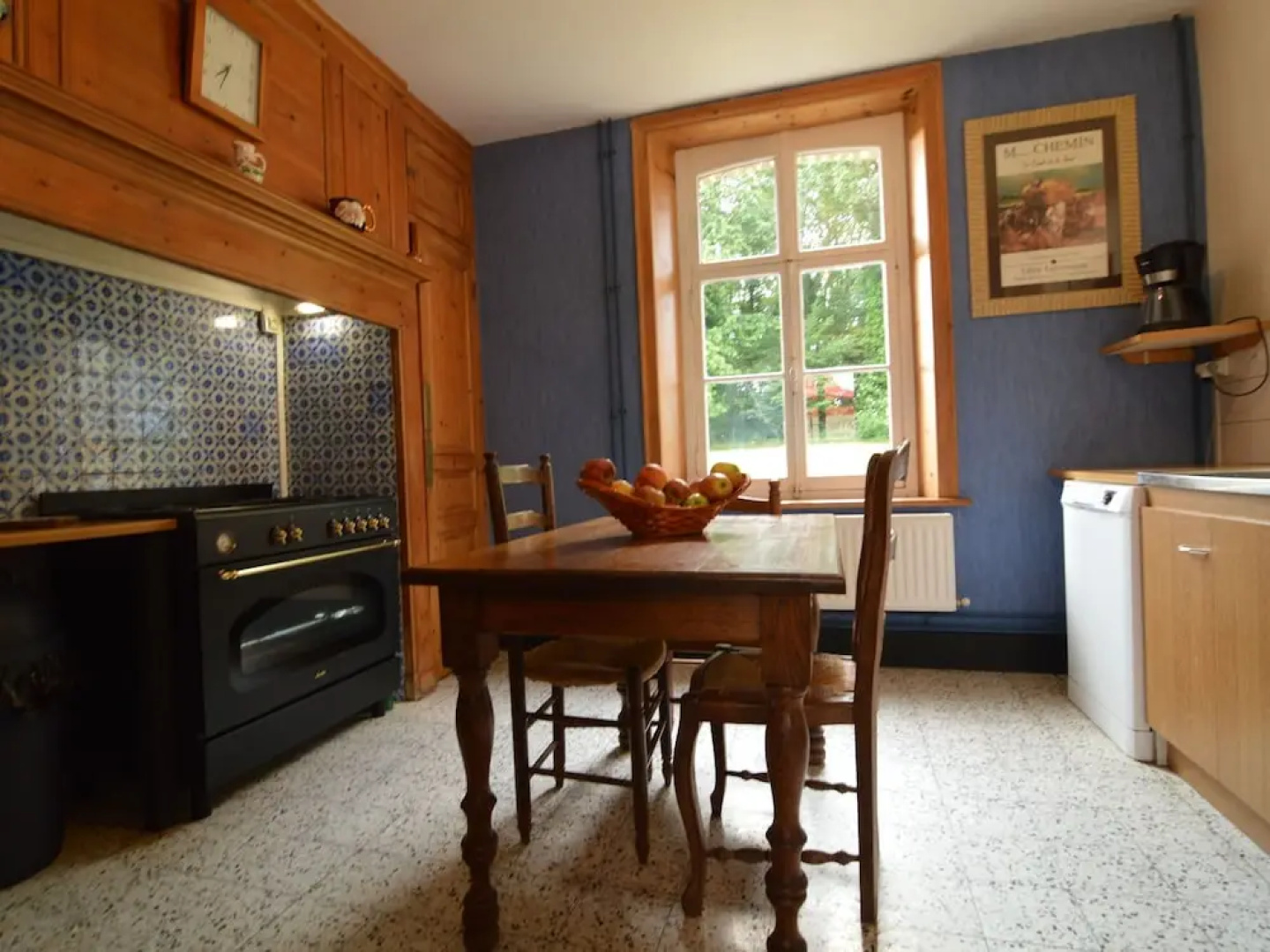 Well-maintained Farmhouse With Large Garden, Just 15 Minutes From the sea