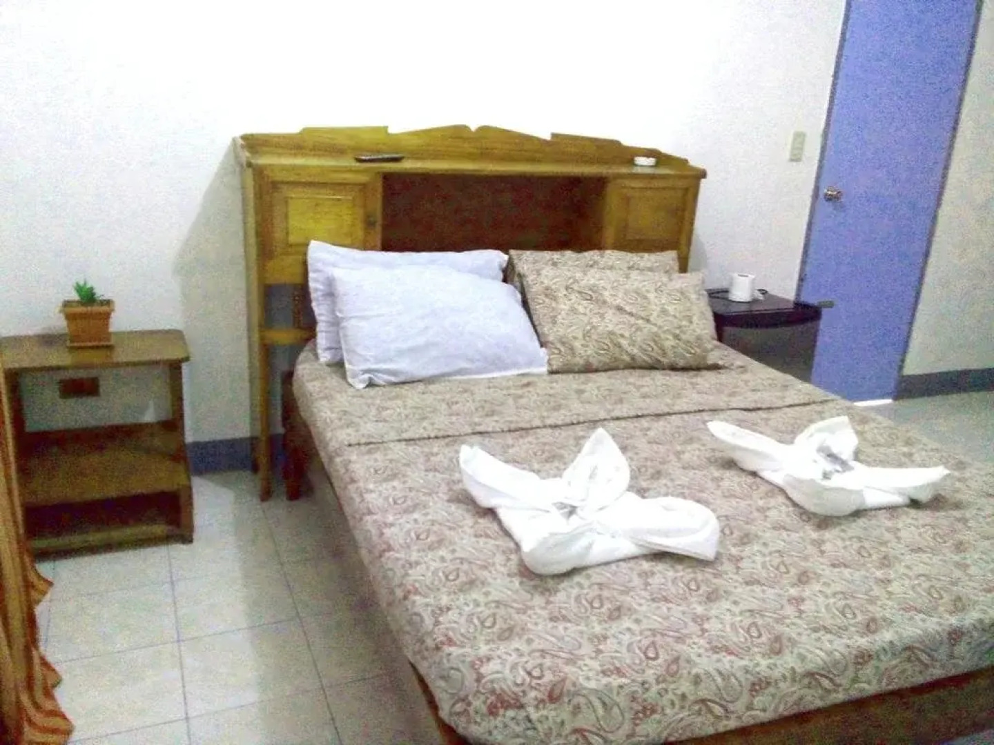 Gazebo Pools and Restaurant