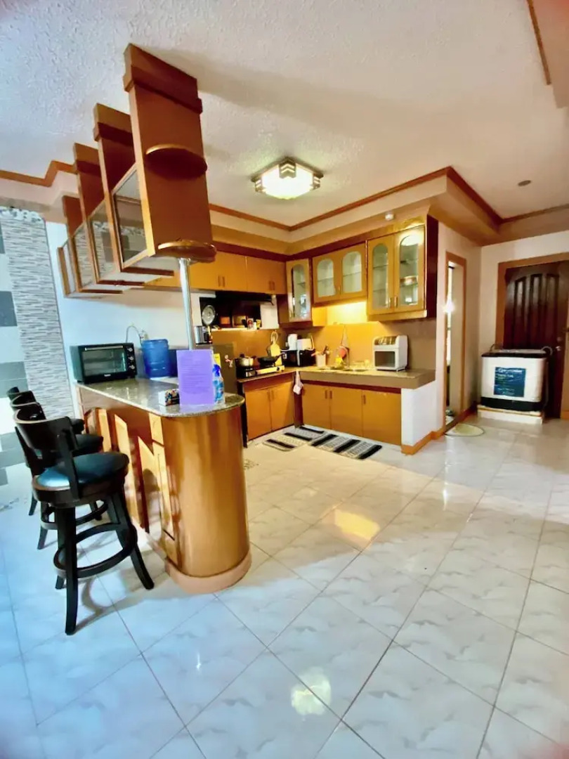 Len's Staycation 3bdr-2br-downstairs ,netflix&wifi
