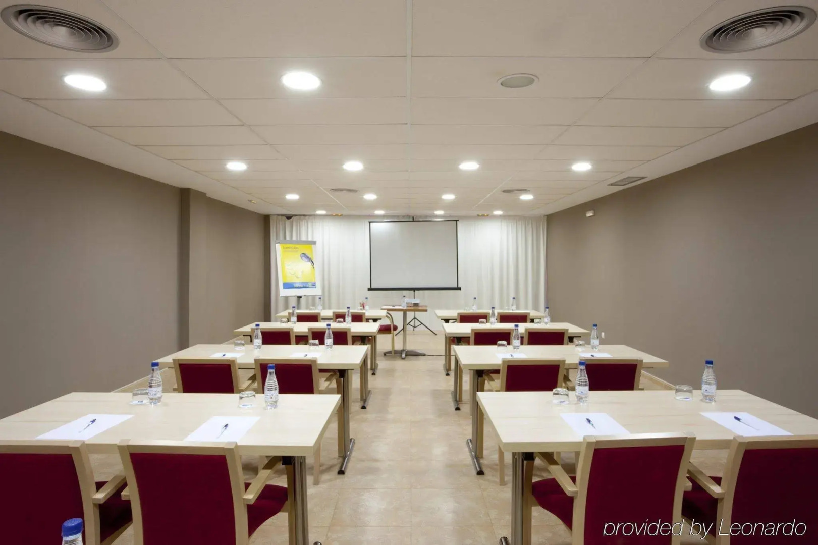 Holiday Inn Express Onda De Castellon