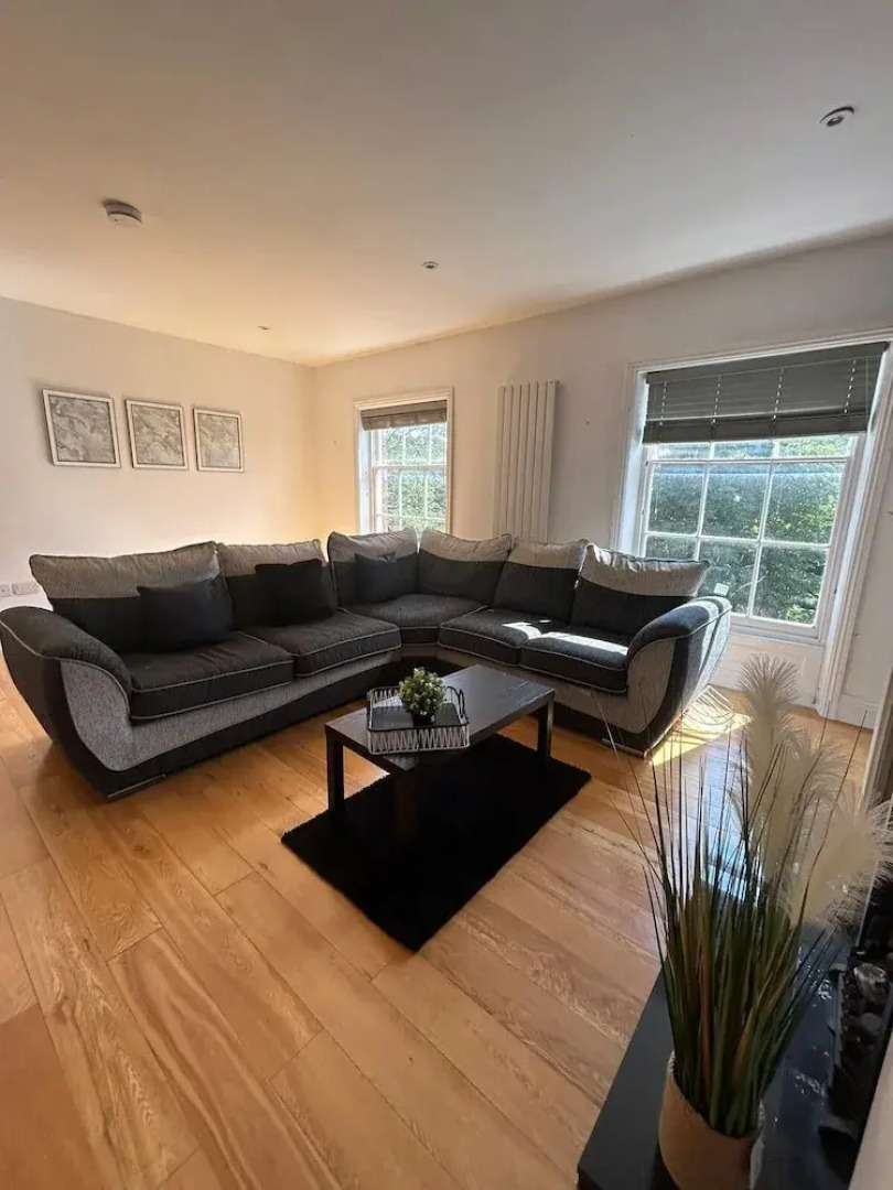 NEW 2 Bedroom Spacious Flat