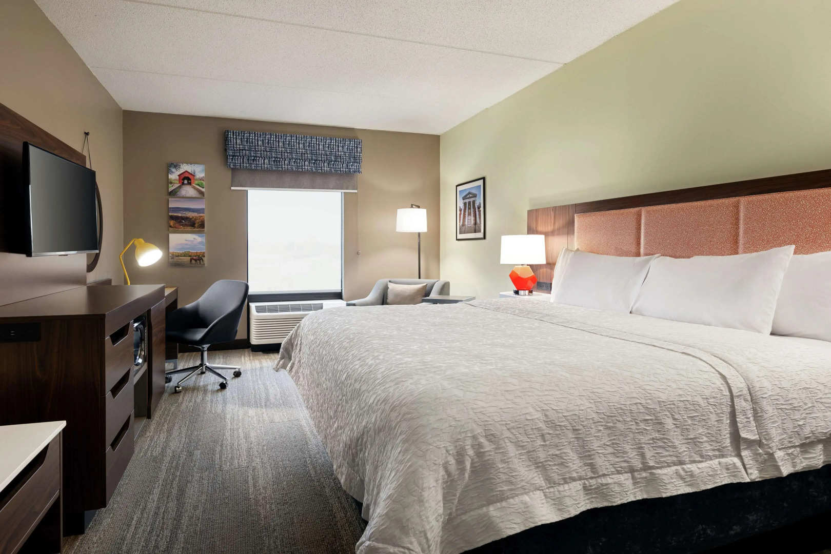 Hampton Inn & Suites Frederick-Fort Detrick