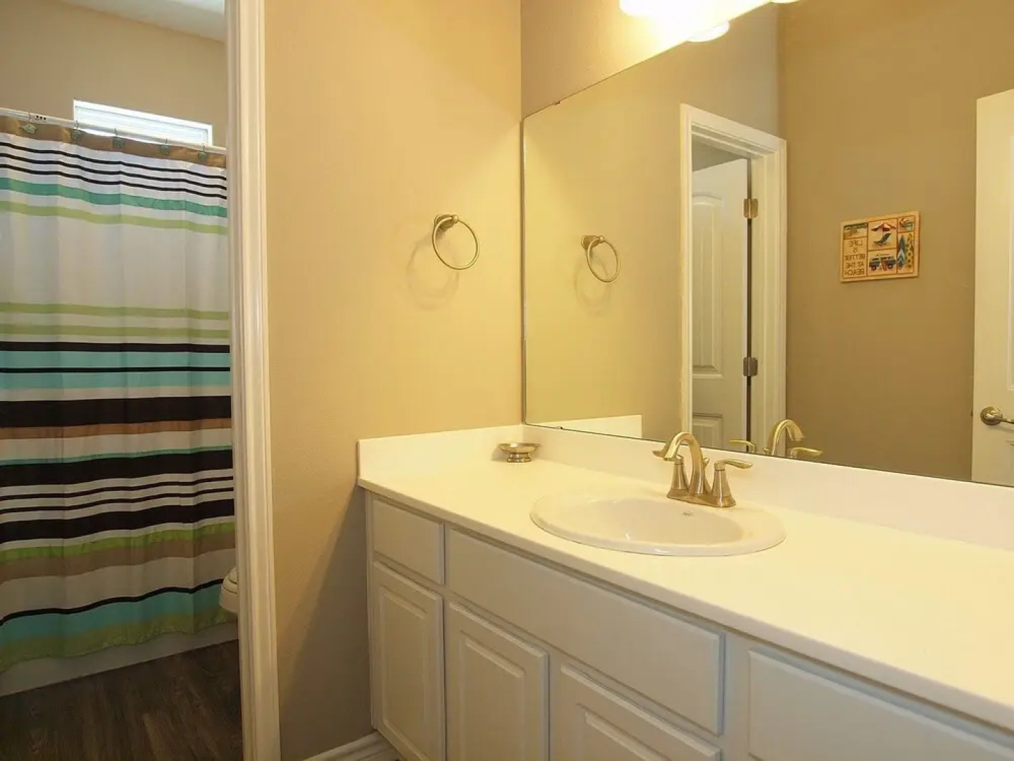 Nemo Cay Resort D142 Poolside by RedAwning