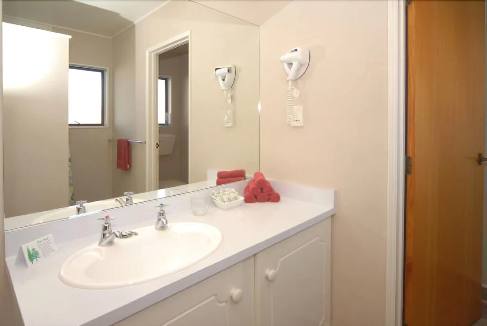 Gloucester House Motel