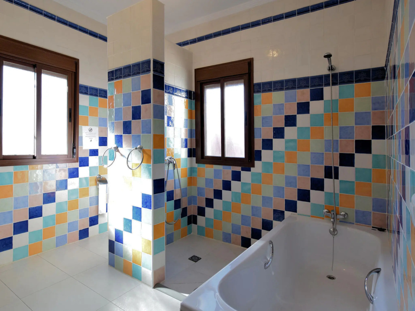 Comfortable luxury villa with private swimming pool and sea view