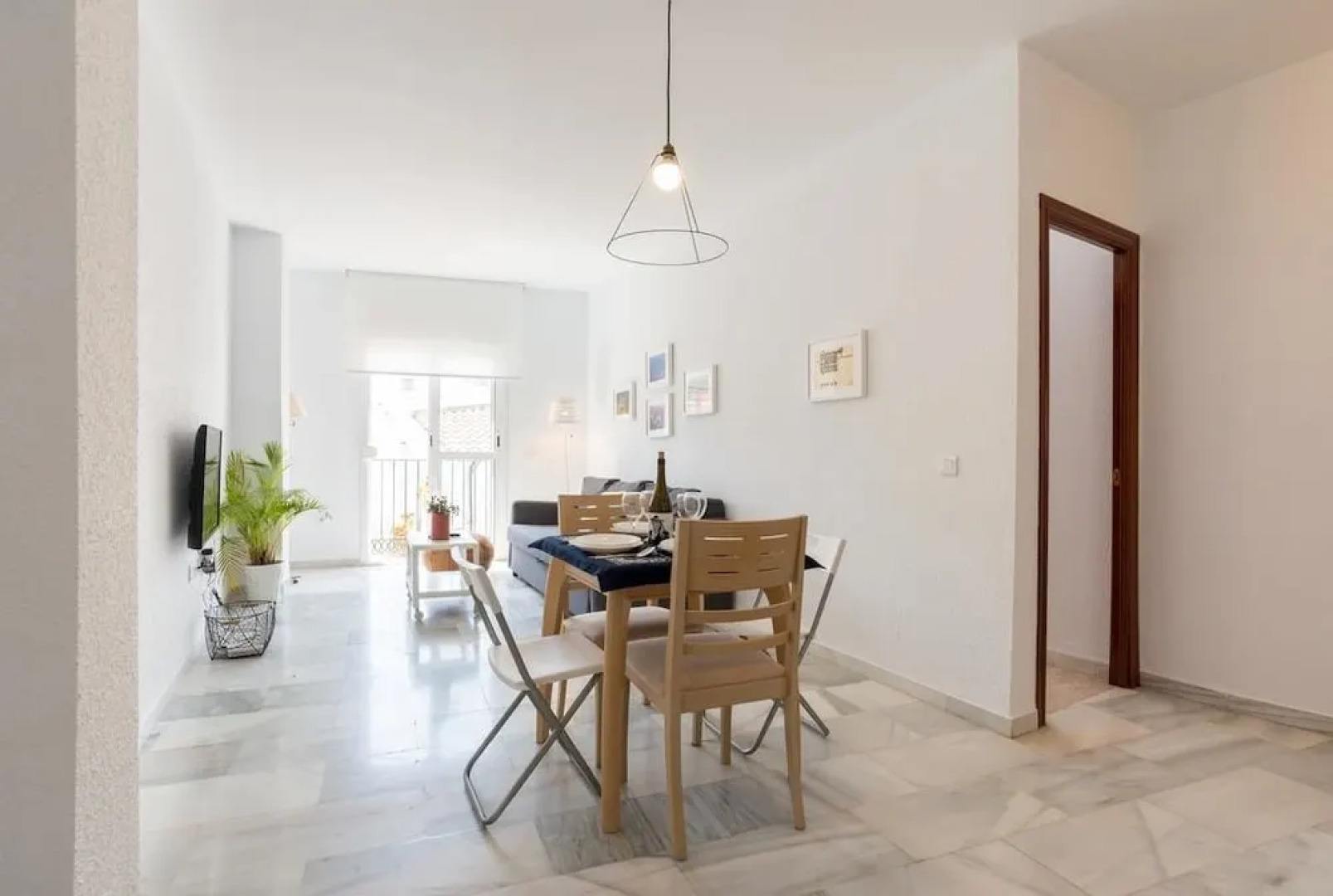 Malagasuite Lovely And Comfy