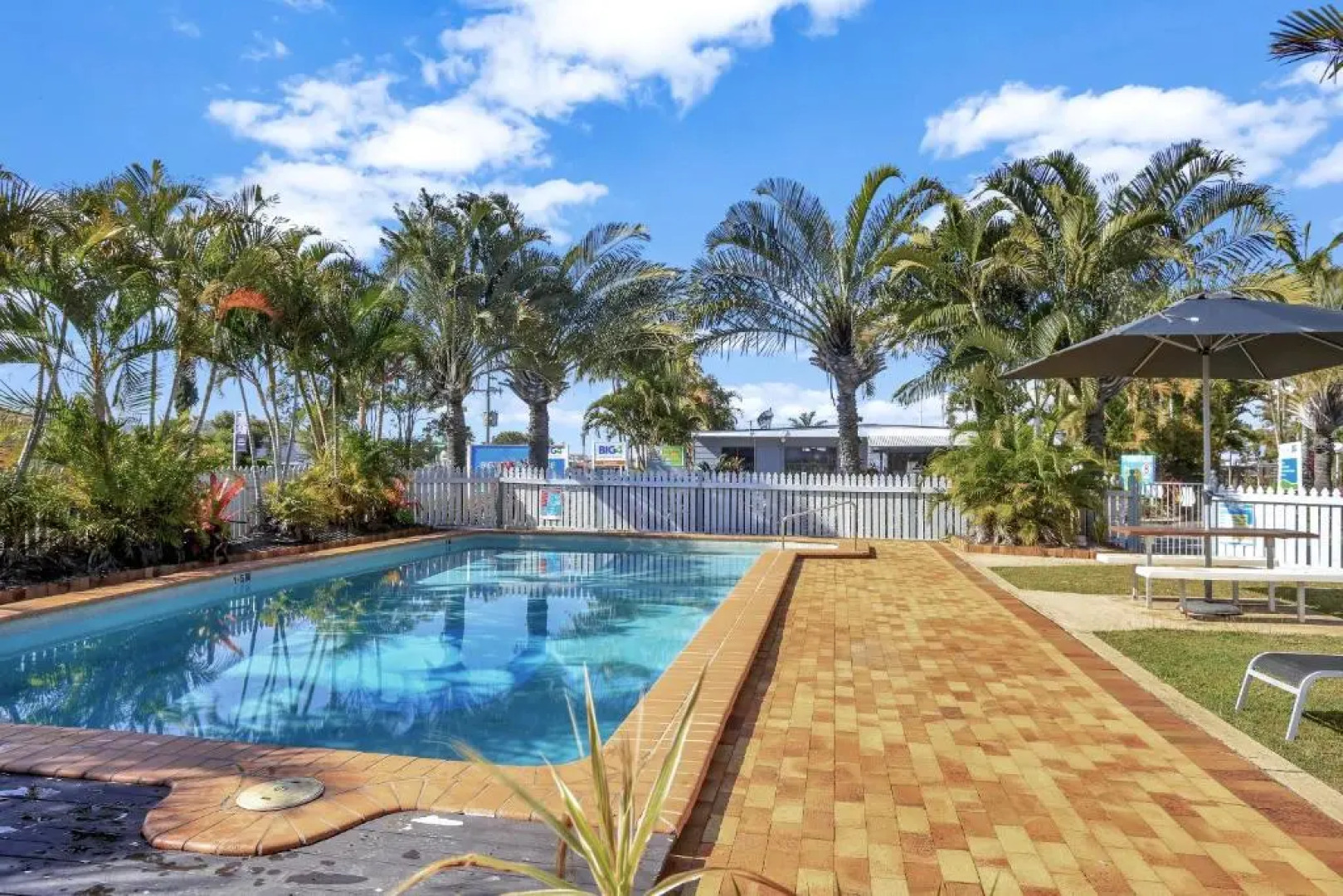 BIG4 Cane Village Holiday Park