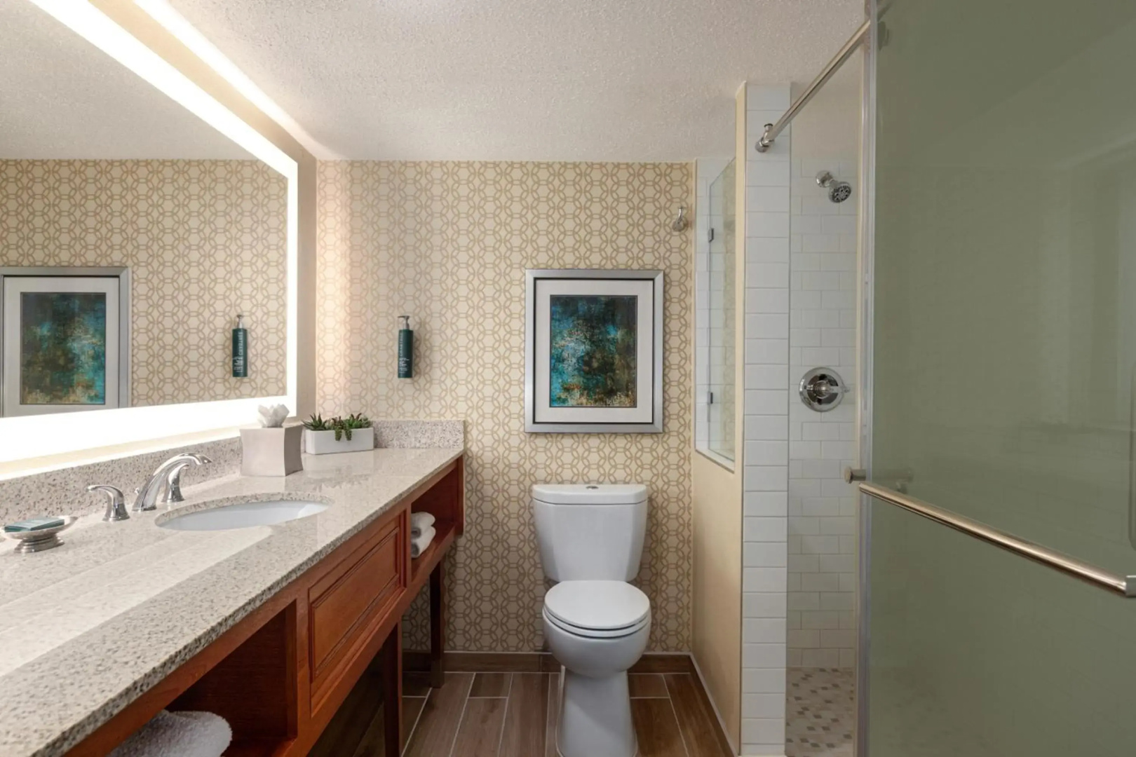 Doubletree by Hilton Fort Myers at Bell Tower Shops