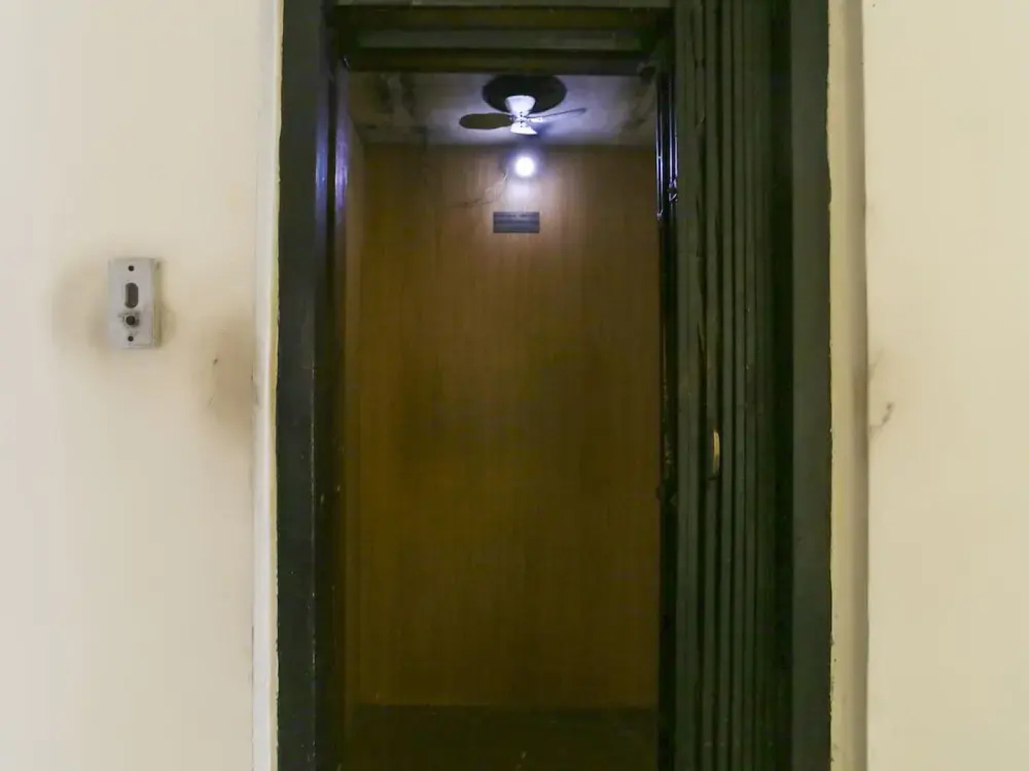 OYO 27783 Hotel Rajmahal Inn