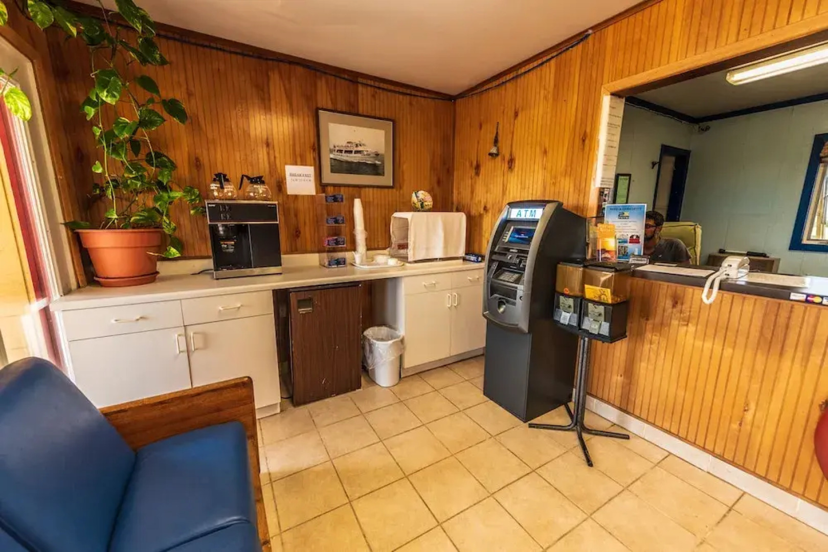 Rodeway Inn at Somers Cove Marina