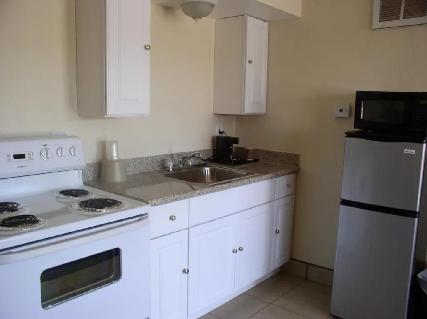 American Executive Inn