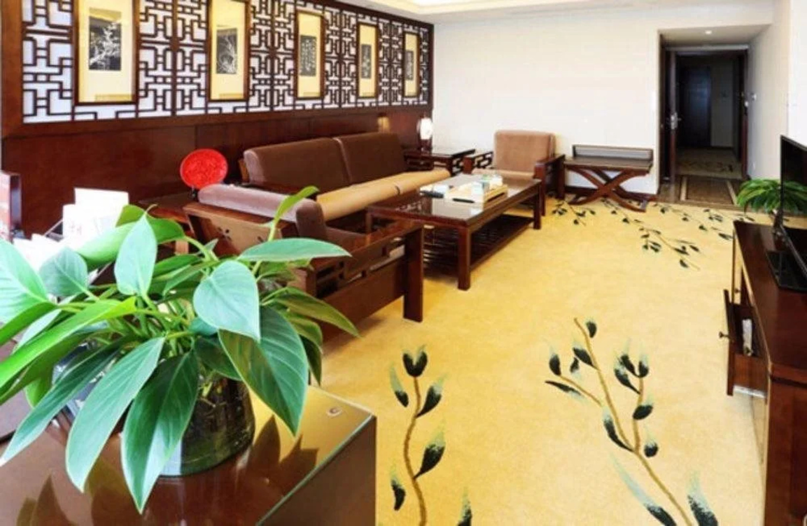 Yangzhou Chenmao Jingjiang Hotel
