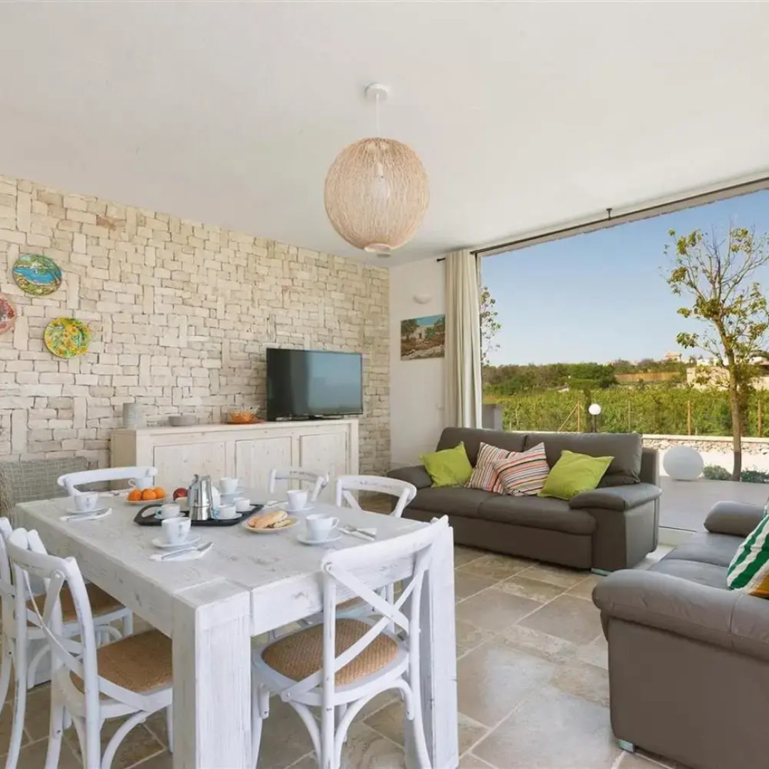 1619 Villa Eneide in Pescoluse Posto Vecchio