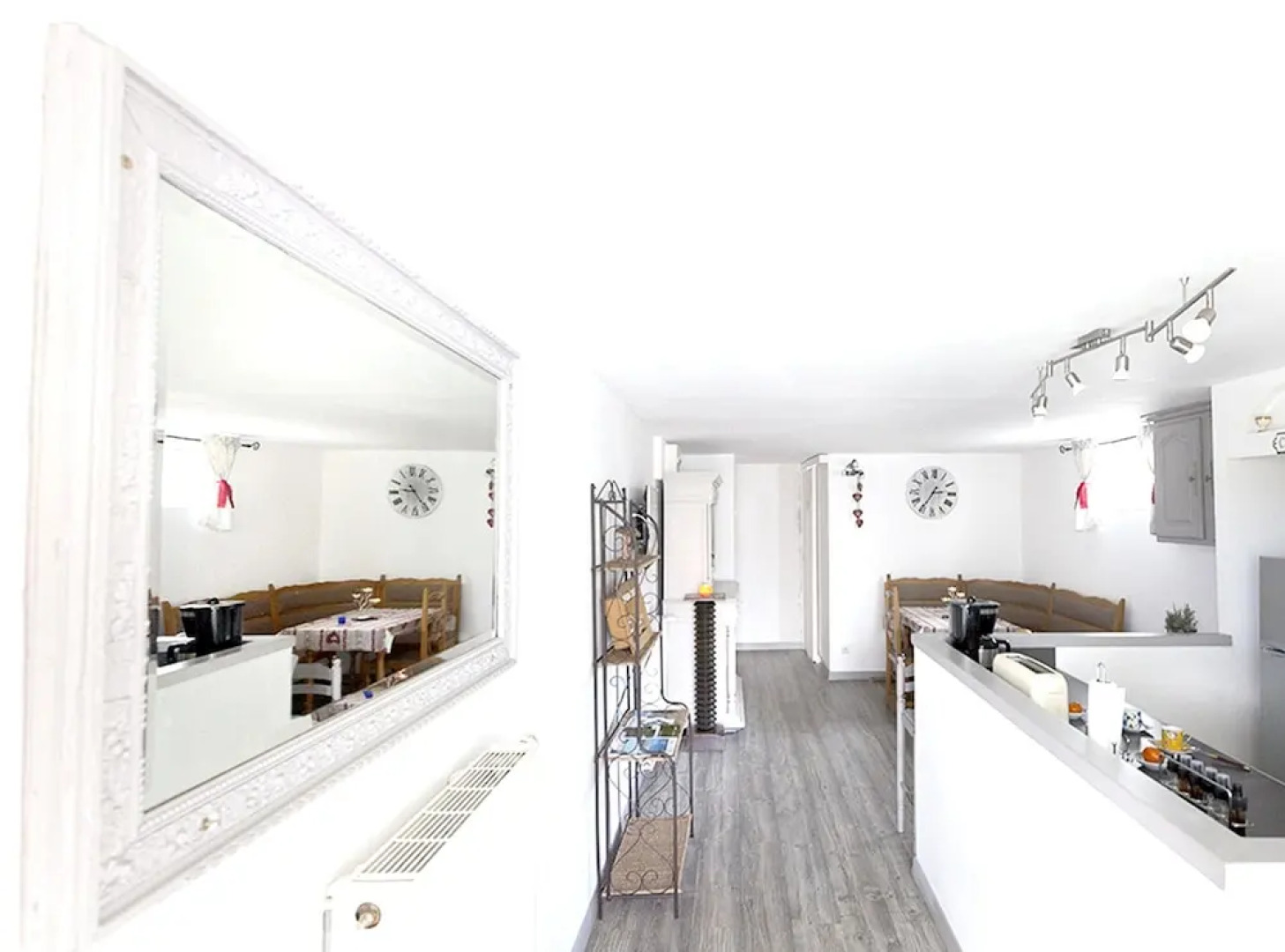 House With 2 Bedrooms in Voreppe, With Wonderful Mountain View, Pool A