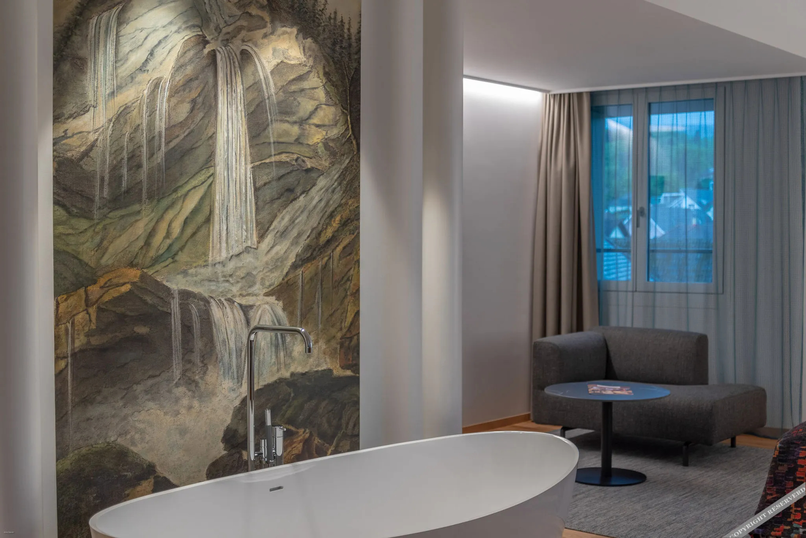 Отель Caspar Swiss Quality