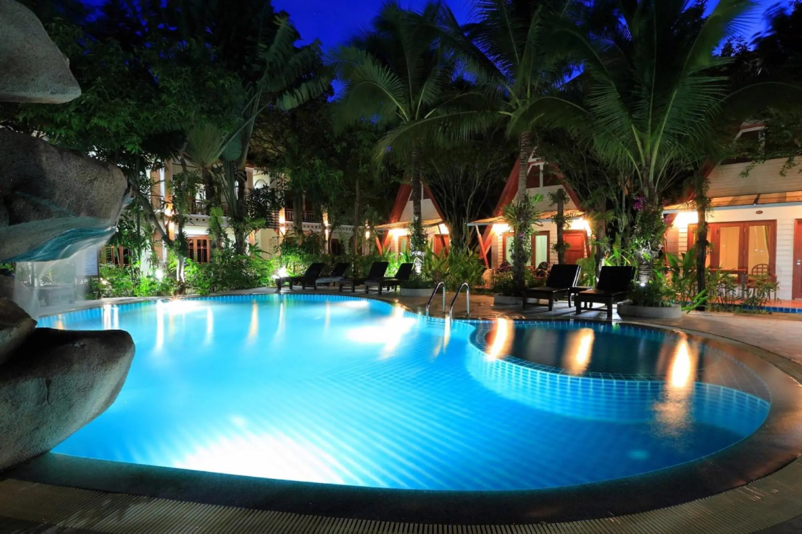 Phuket Meet Holiday Hotel