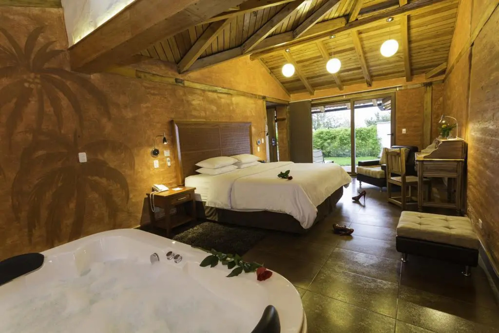 Luna Volcán, Adventure SPA - formerly Luna Runtún
