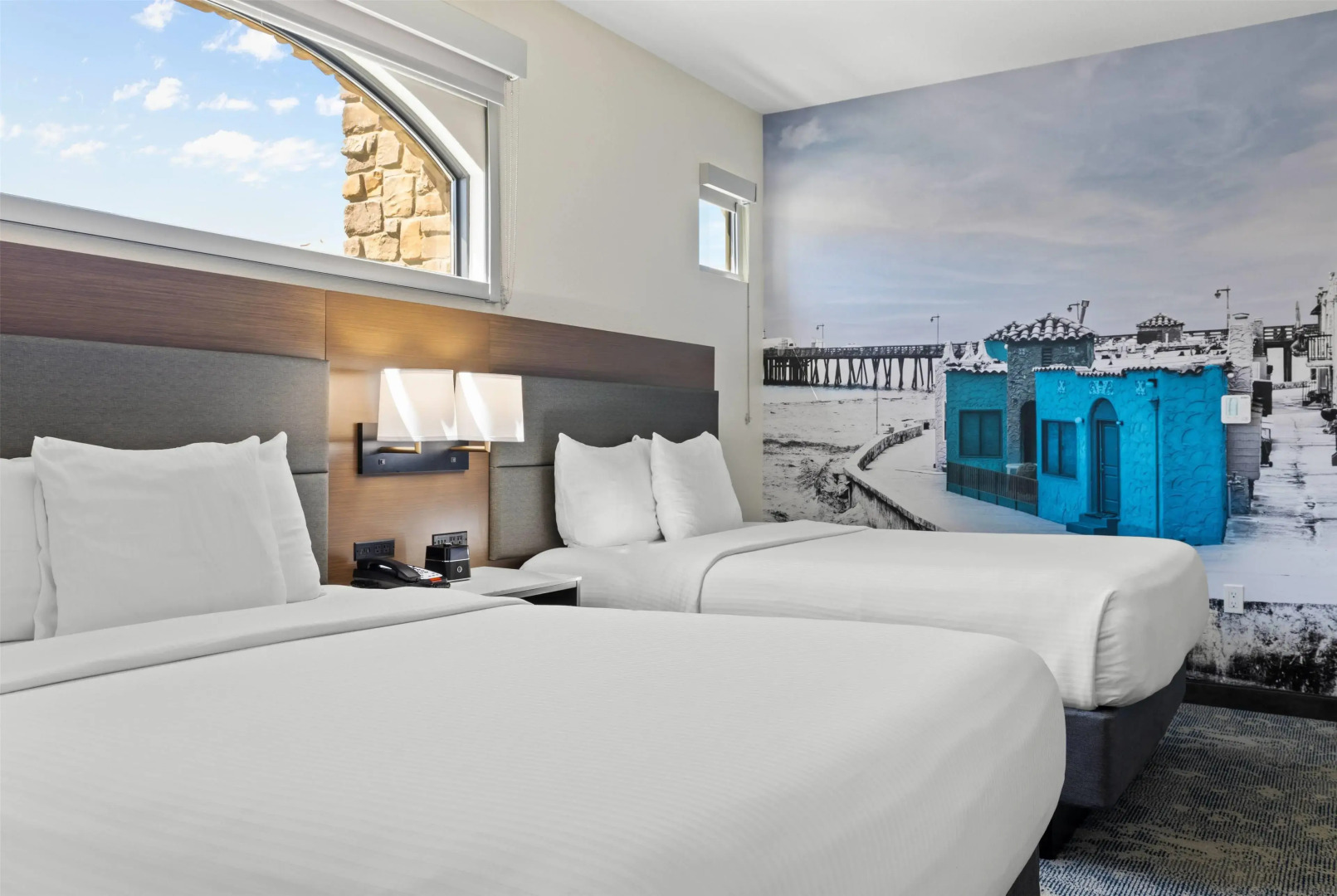 La Quinta Inn & Suites by Wyndham Santa Cruz