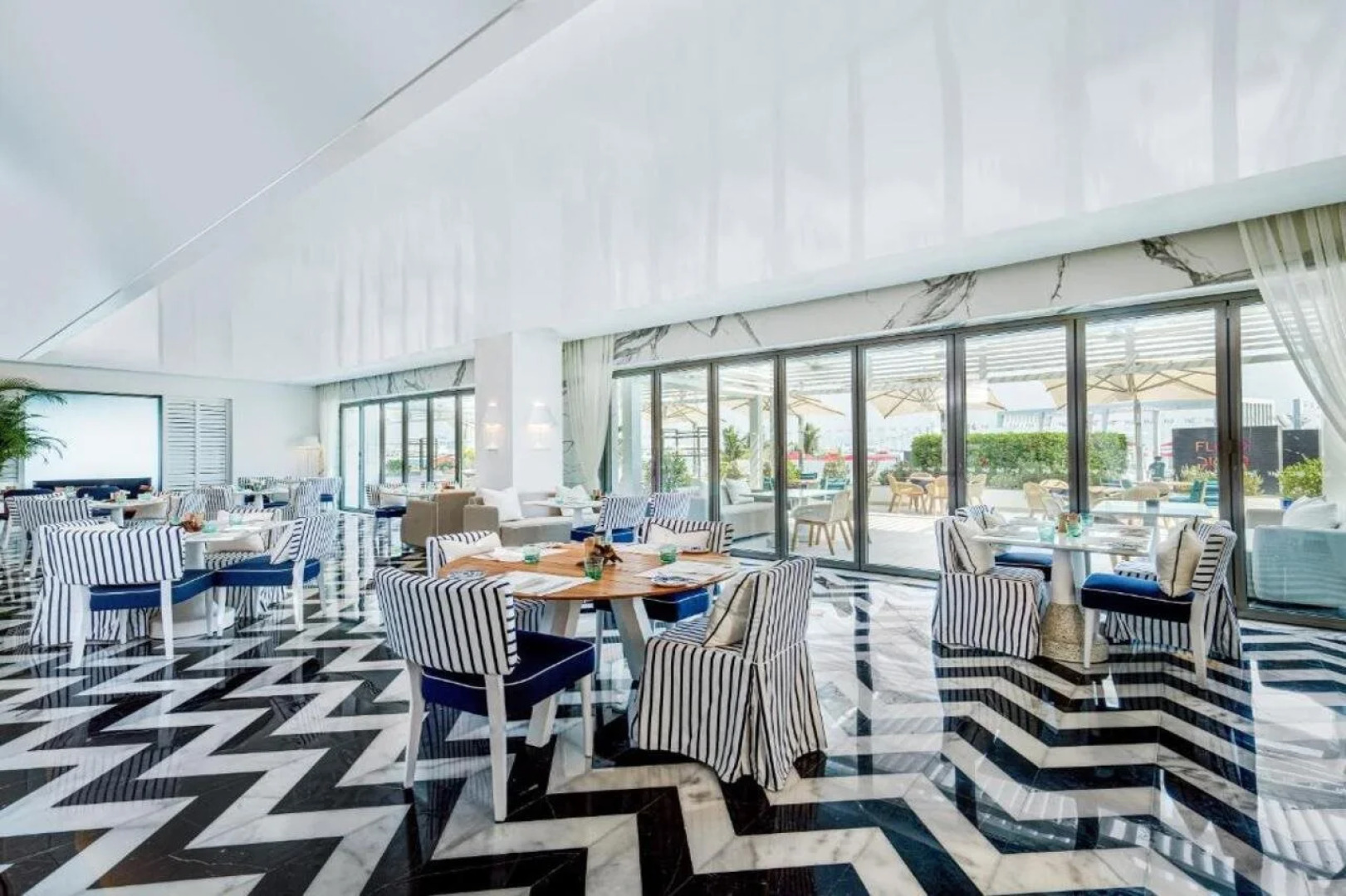 Th8 Palm Dubai Beach Resort, Vignette Collection, by IHG