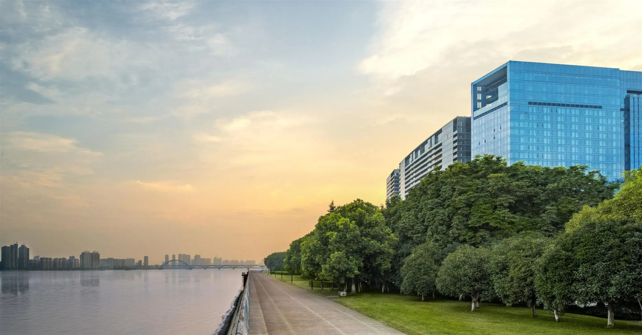 The Azure Qiantang, a Luxury Collection Hotel, Hangzhou