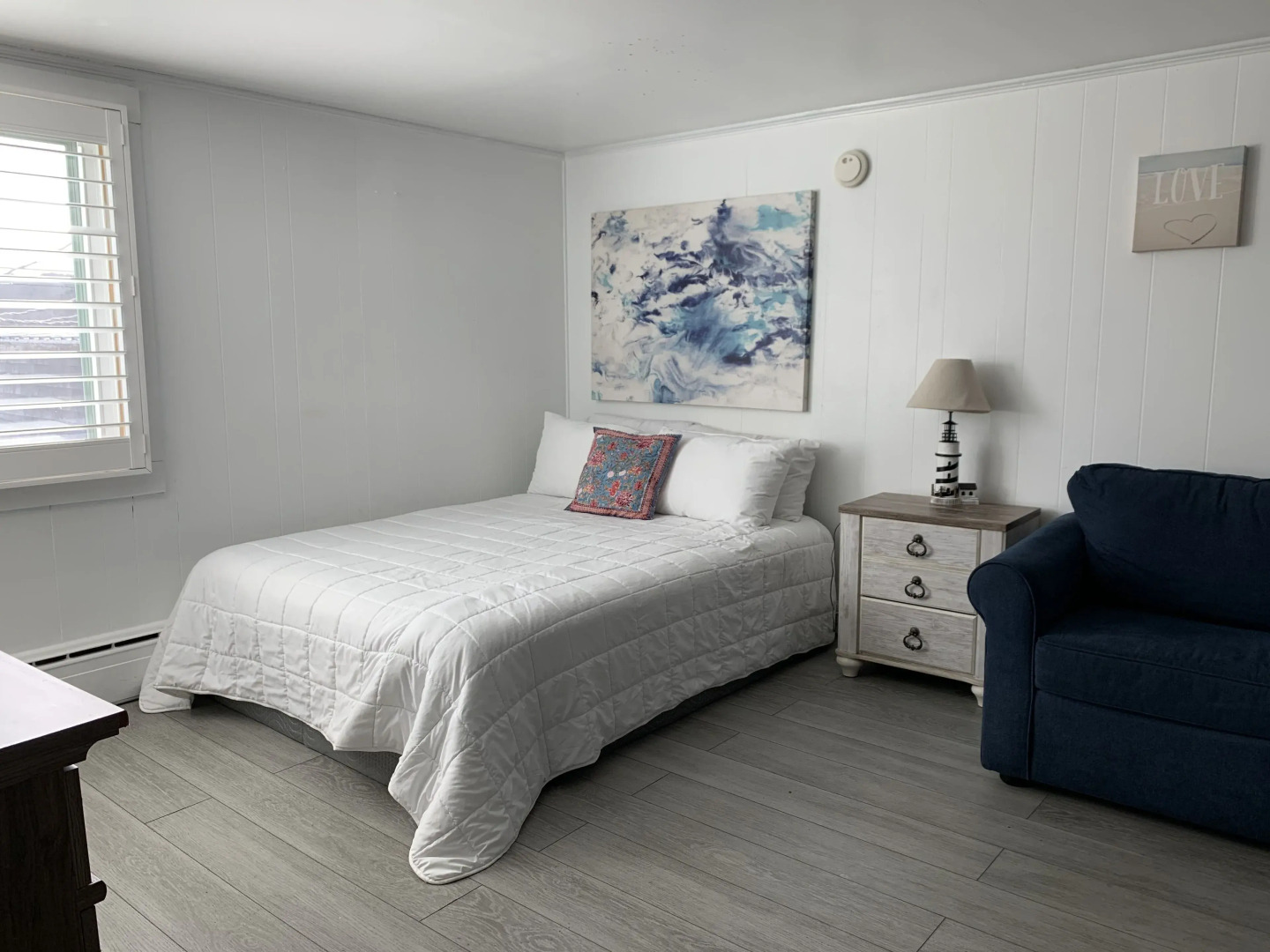 Vineyard Harbor Motel - Private Beach