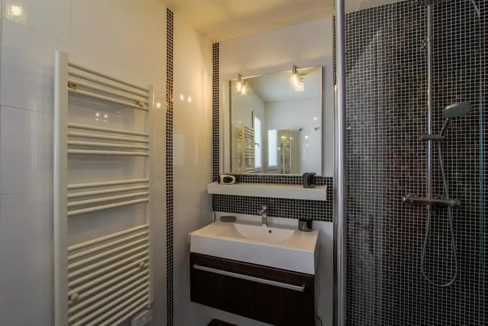 Homelly - Belle Maison avec piscine