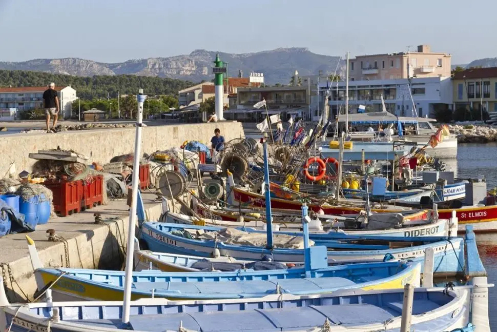 Studio ROMY les pieds dans l'eau 10 m de la mer