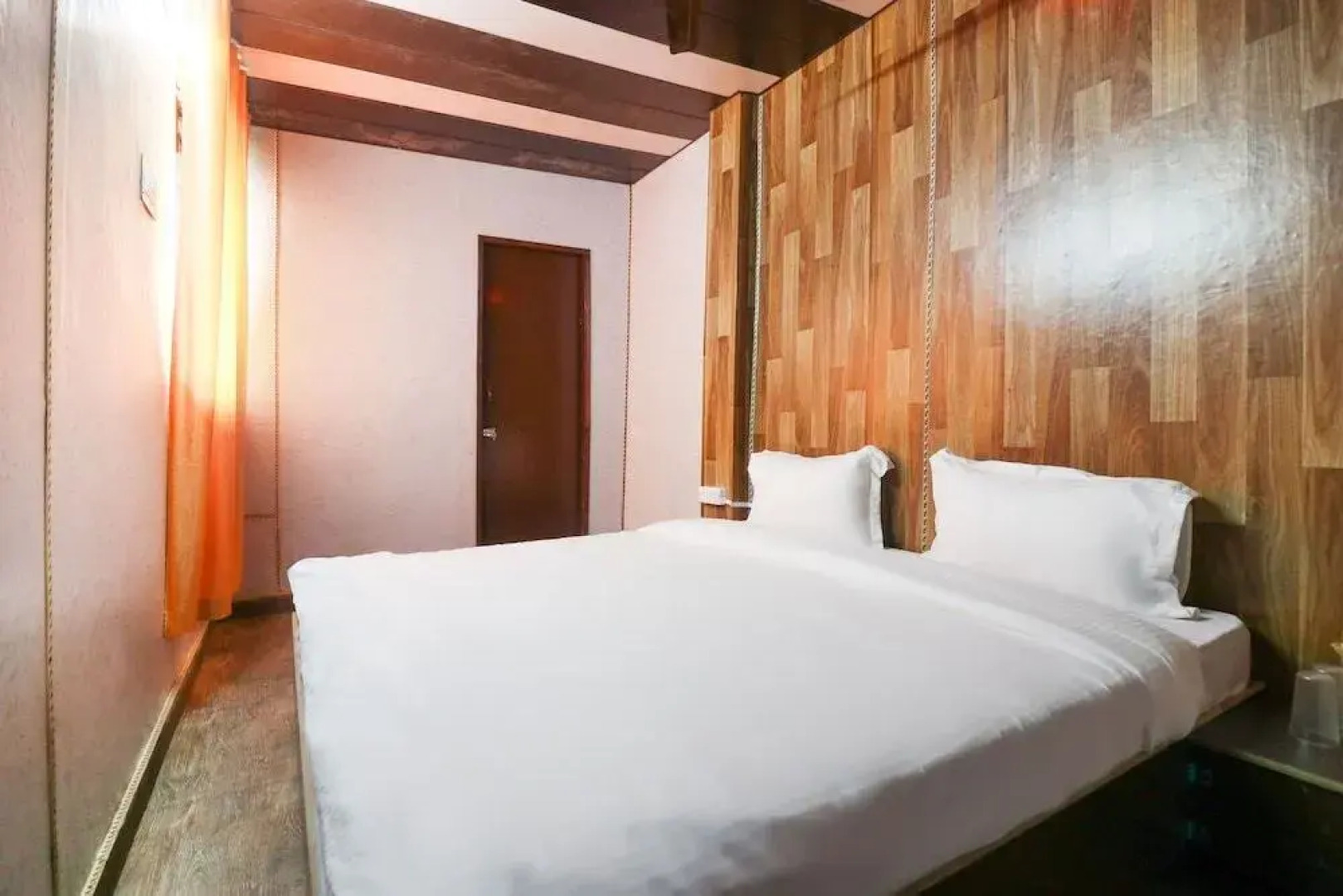 SPOT ON 49126 Silent Valley Appartments