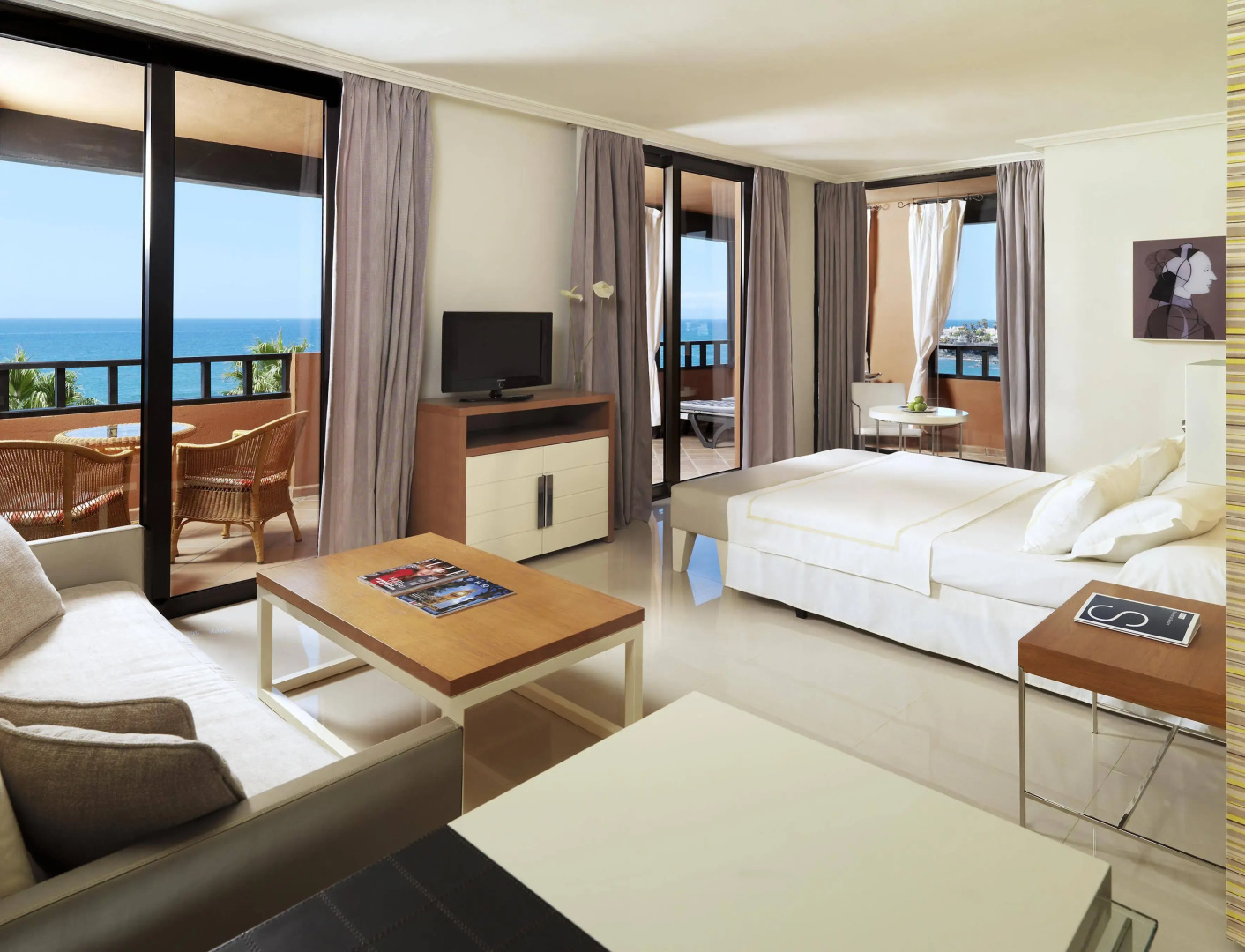Отель H10 Costa Adeje Palace