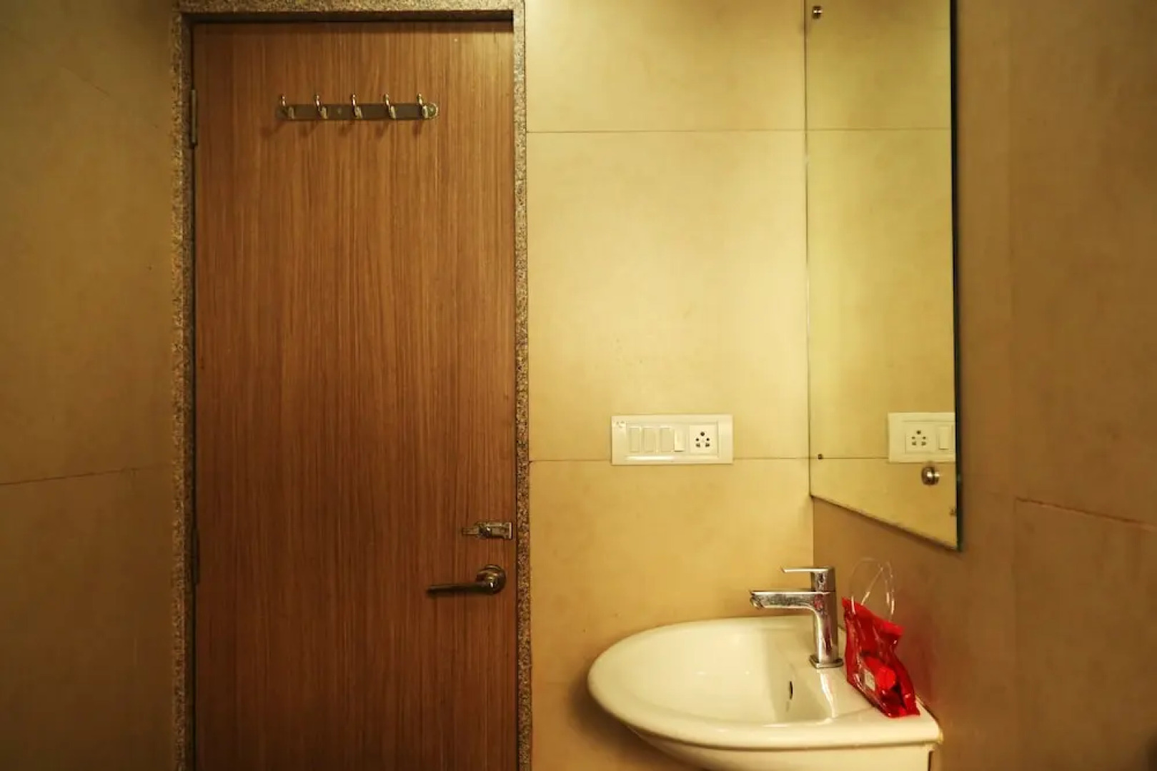 OYO 2586 Hotel Vikrant Residency