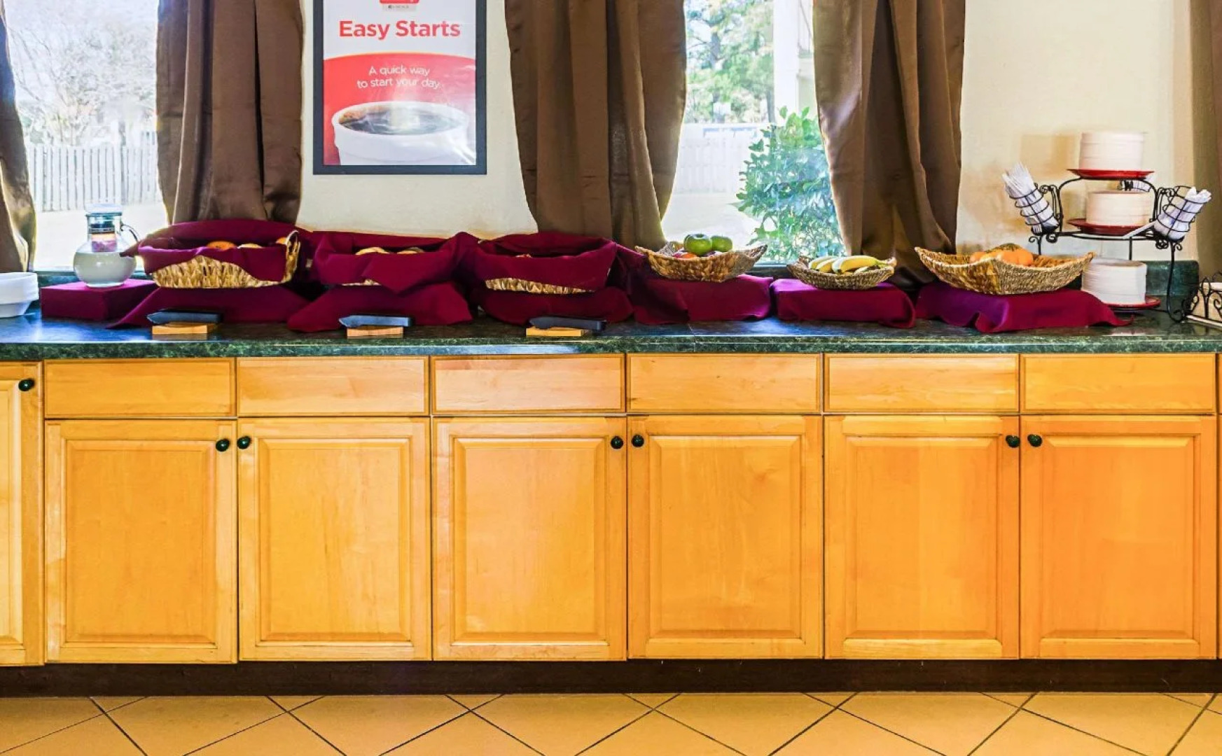 Econo Lodge Inn & Suites Hardeeville-I-95