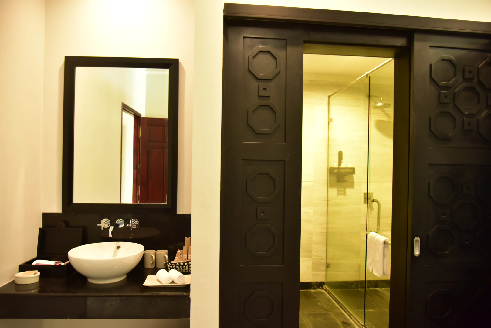 Lapochine Beach Resort (Formerly Ana Mandara Hue)