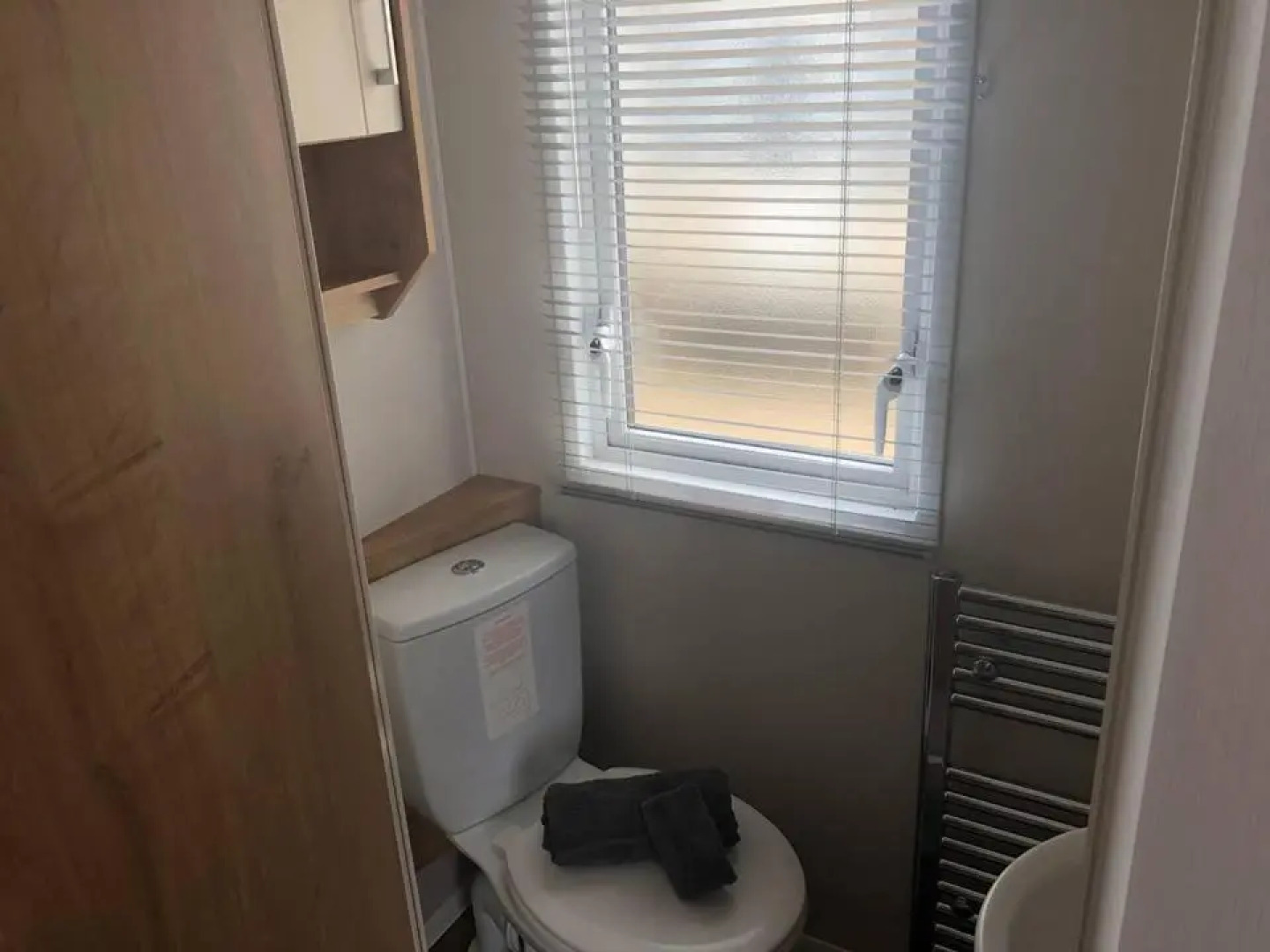 Dees hot tub breaks at Tattershall Lakes Jet Ski 4