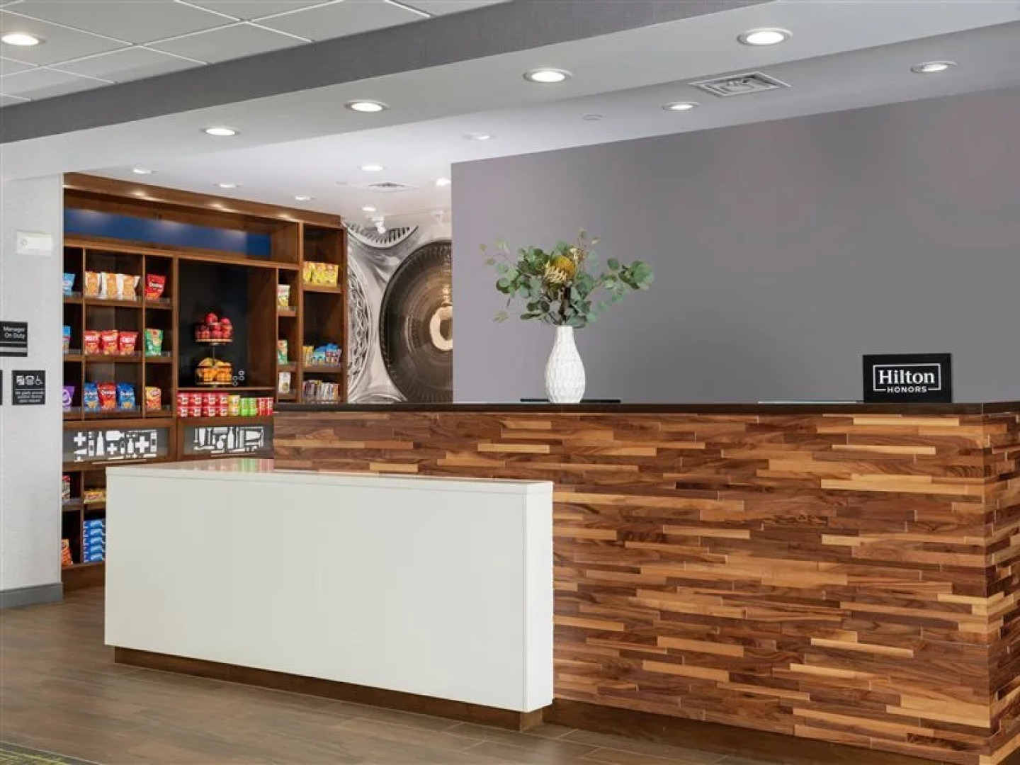 Hampton Inn & Suites Marshfield